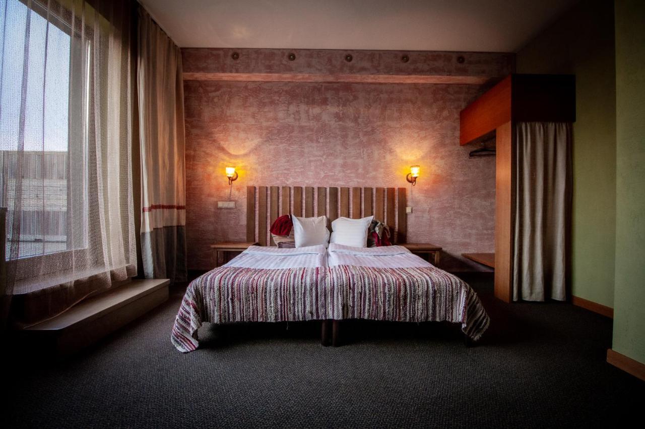 Kapteinu Osta Salacgrīva Quarto foto